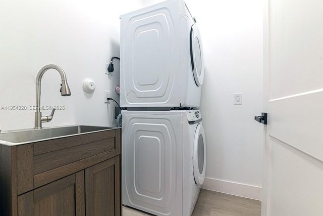 1357 NW 42nd ST 1357, Miami, FL 33142