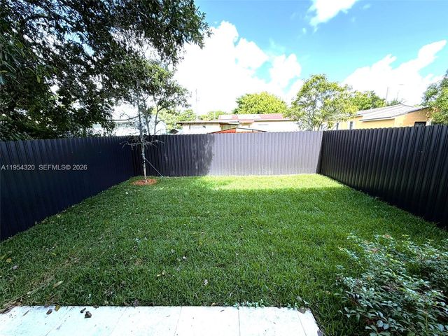 1357 NW 42nd ST 1357, Miami, FL 33142