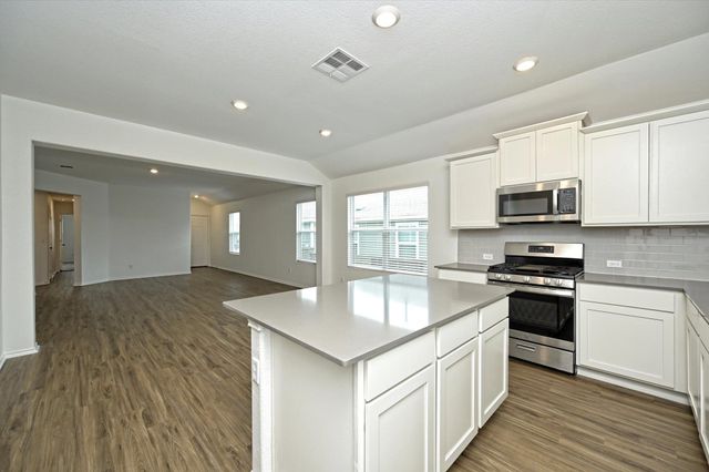 180 Madrid DR, Kyle, TX 78640