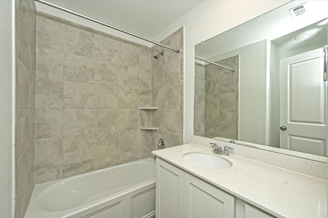 180 Madrid DR, Kyle, TX 78640