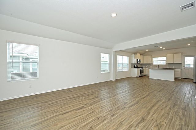 180 Madrid DR, Kyle, TX 78640