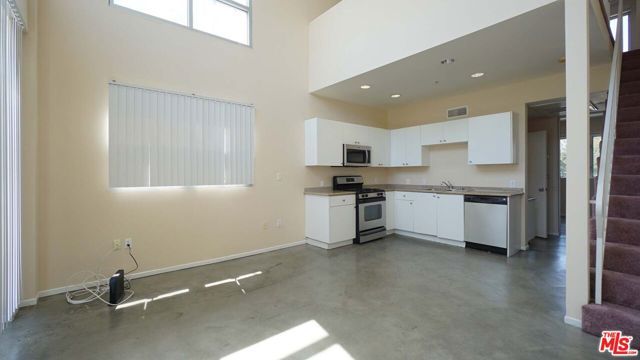 922 W 23Rd Street 206, Los Angeles, CA 90007