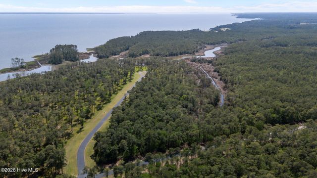 178 River Watch Road, Oriental, NC 28571