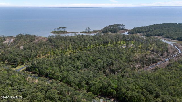 178 River Watch Road, Oriental, NC 28571