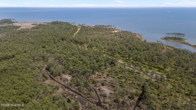 178 River Watch Road, Oriental, NC 28571