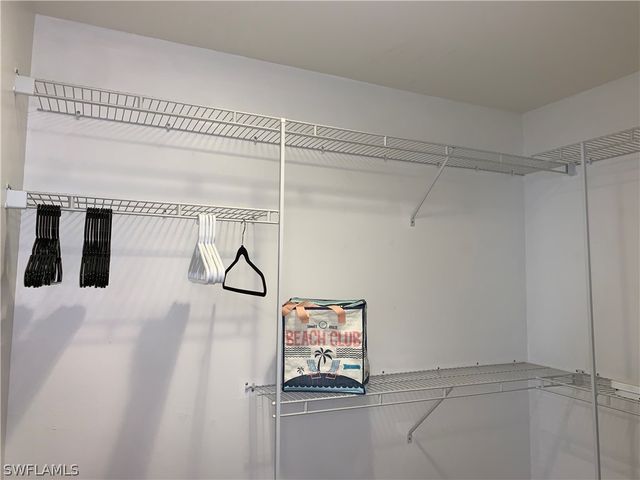 131 Bristol LN C-16, Naples, FL 34112