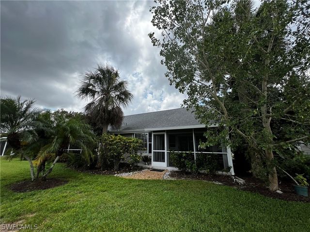 131 Bristol LN C-16, Naples, FL 34112