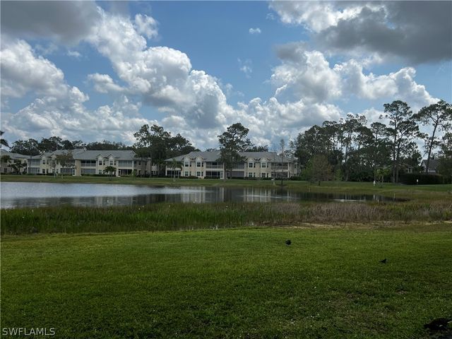 131 Bristol LN C-16, Naples, FL 34112