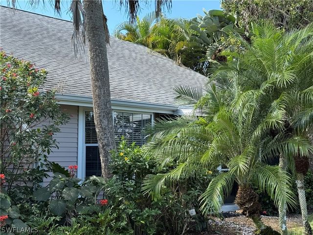 131 Bristol LN C-16, Naples, FL 34112