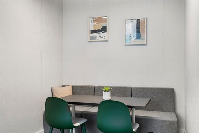 10 Somerset 402, Winthrop, MA 02152