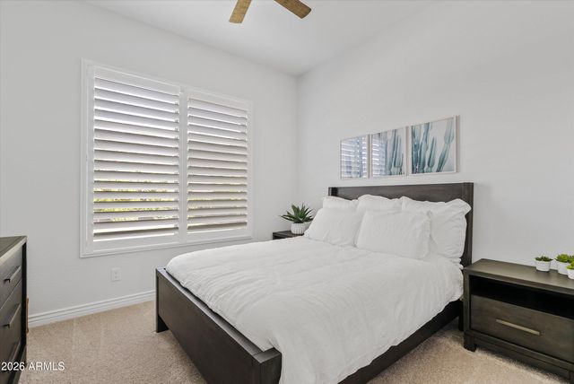 2562 E CLARK Drive, Gilbert, AZ 85297