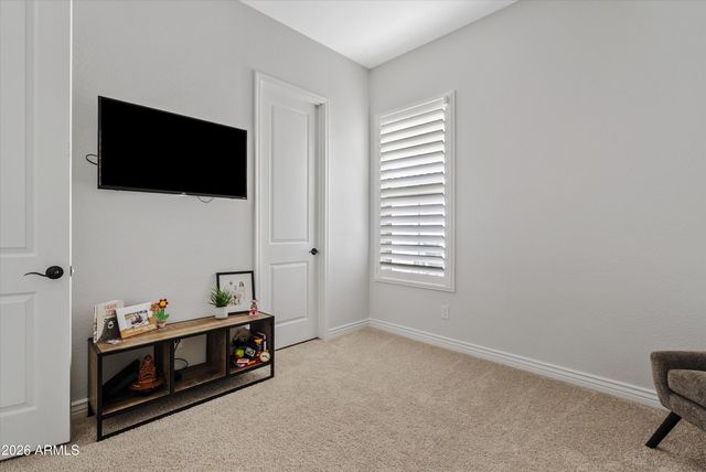 2562 E CLARK Drive, Gilbert, AZ 85297