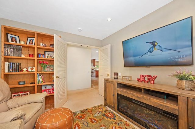 11600 Forty Niner Cir, Gold River, CA 95670