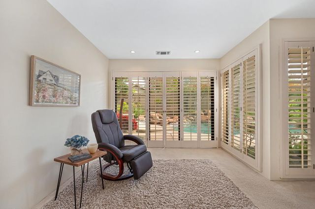 11600 Forty Niner Cir, Gold River, CA 95670