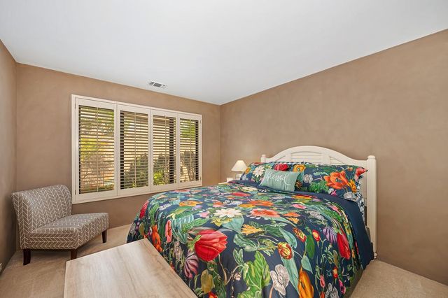 11600 Forty Niner Cir, Gold River, CA 95670