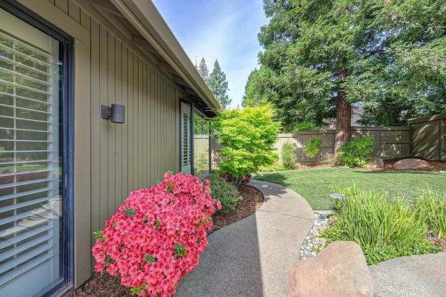 11600 Forty Niner Cir, Gold River, CA 95670