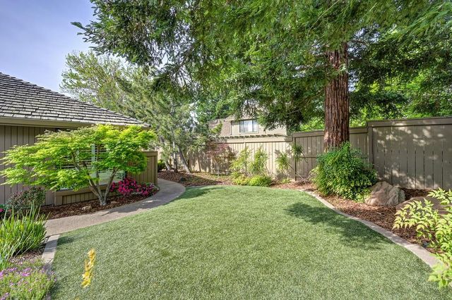 11600 Forty Niner Cir, Gold River, CA 95670