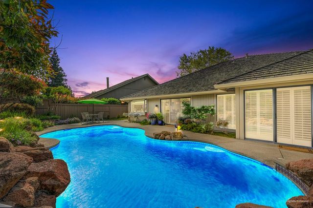 11600 Forty Niner Cir, Gold River, CA 95670