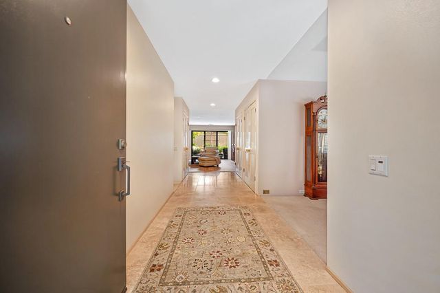 11600 Forty Niner Cir, Gold River, CA 95670