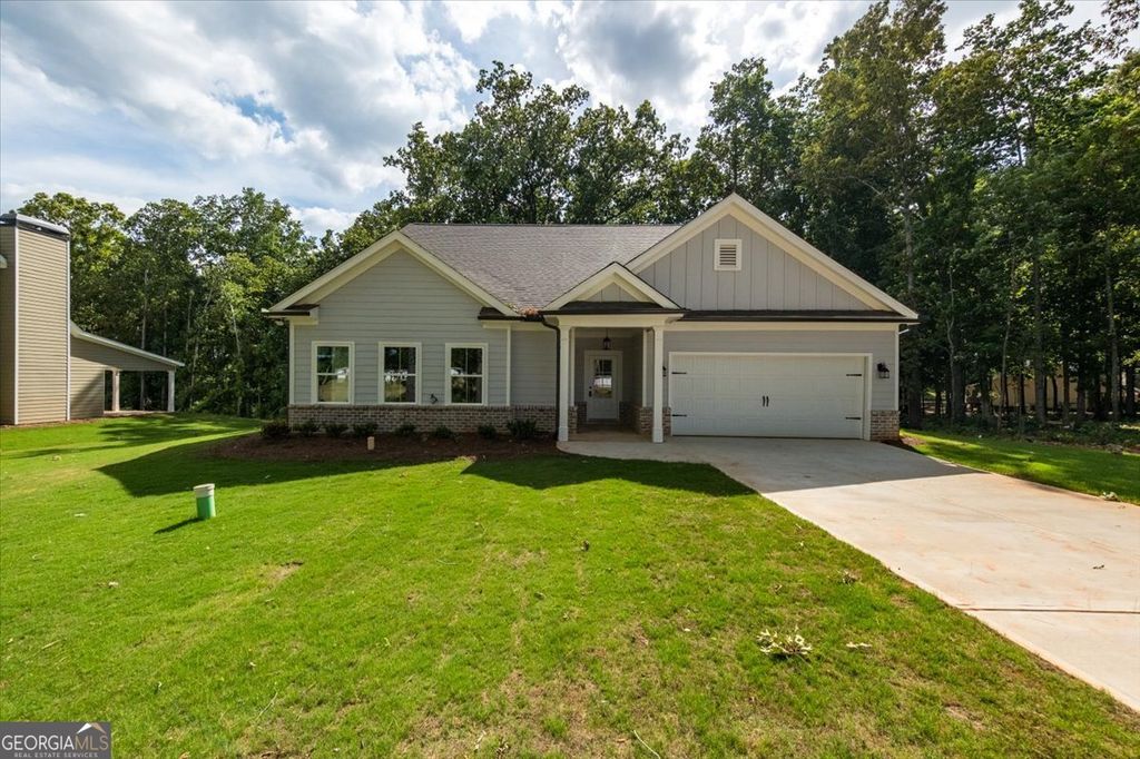 182 Railroad Street, Gray, GA 31032