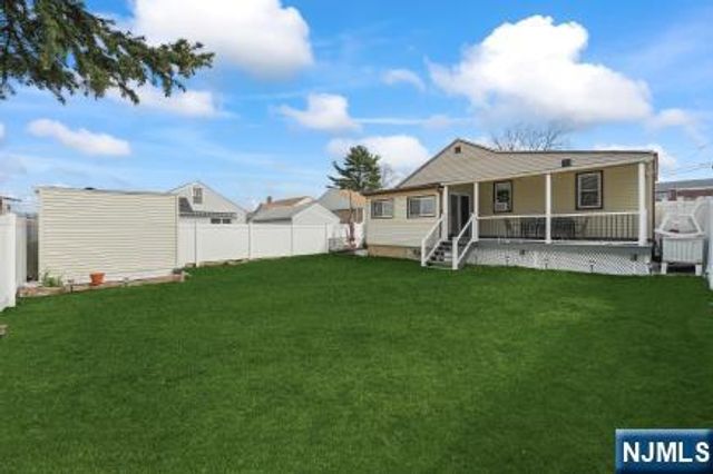 147 7th Street, Saddle Brook, NJ 07663