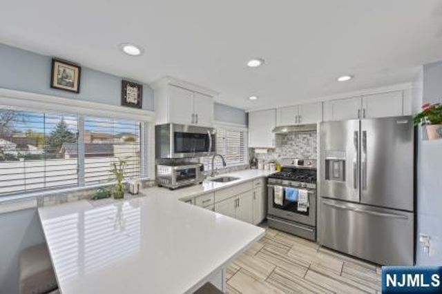 147 7th Street, Saddle Brook, NJ 07663