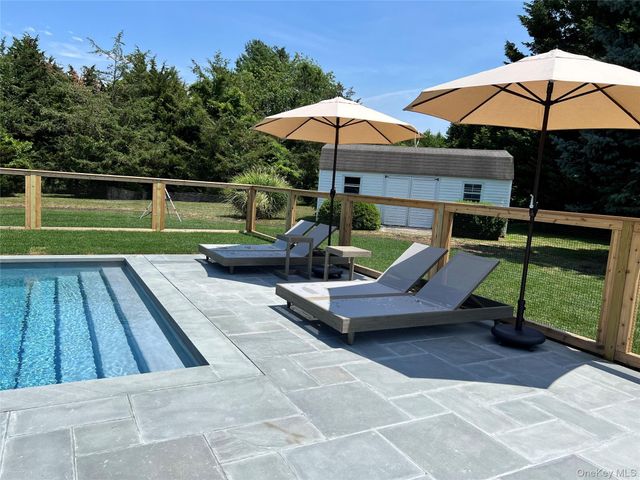 820 Gabriella Court, Mattituck, NY 11952
