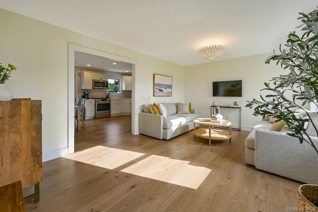 820 Gabriella Court, Mattituck, NY 11952