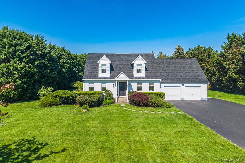 820 Gabriella Court, Mattituck, NY 11952