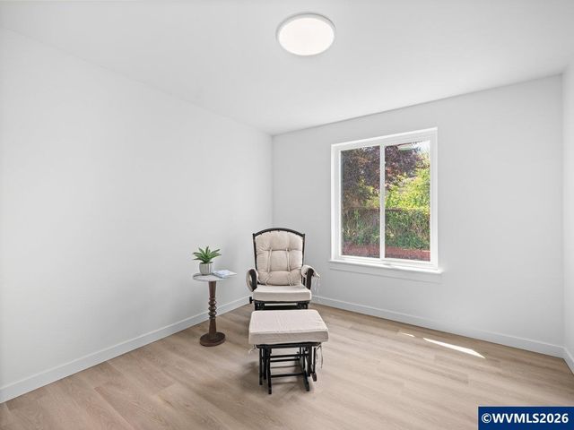 13272 Aspen Wy NE, Aurora, OR 97002