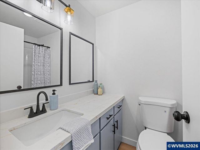 13272 Aspen Wy NE, Aurora, OR 97002