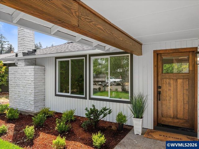 13272 Aspen Wy NE, Aurora, OR 97002