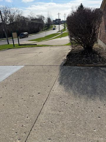 3269 Roesch Boulevard, Fairfield, OH 45014