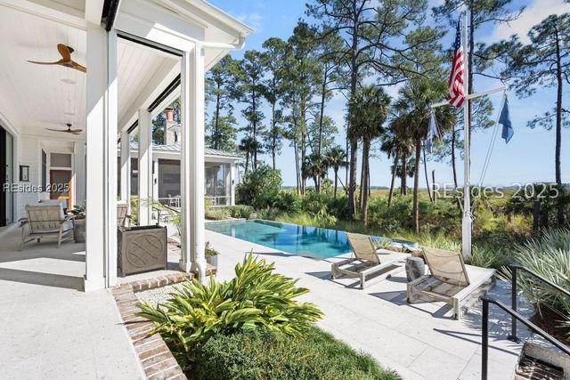 307 Davies Rd, Bluffton, SC 29910