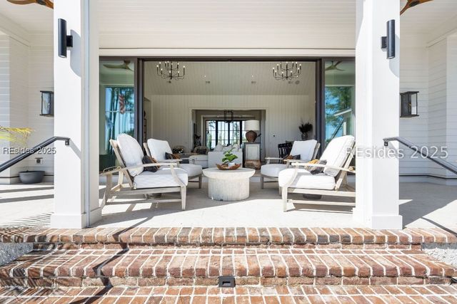 307 Davies Rd, Bluffton, SC 29910