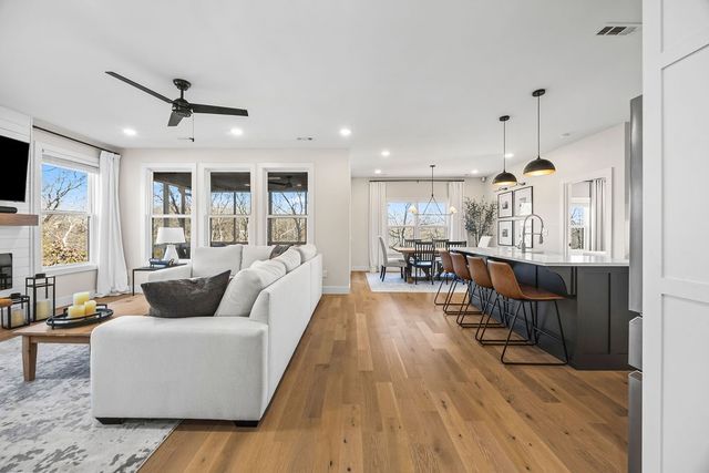 5 Shelly Lane, Bella Vista, AR 72714