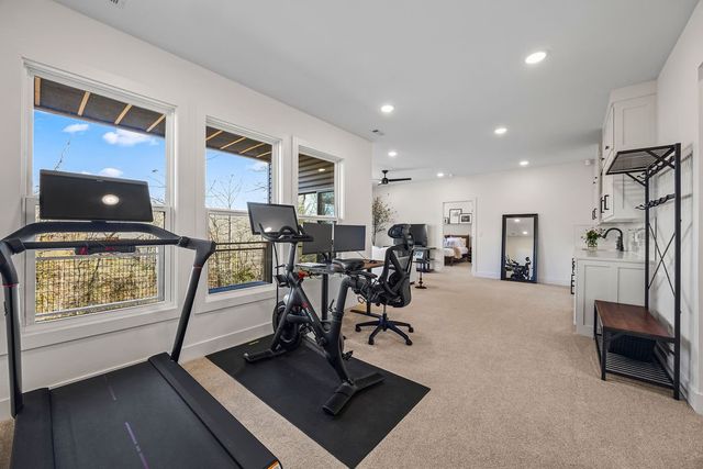 5 Shelly Lane, Bella Vista, AR 72714