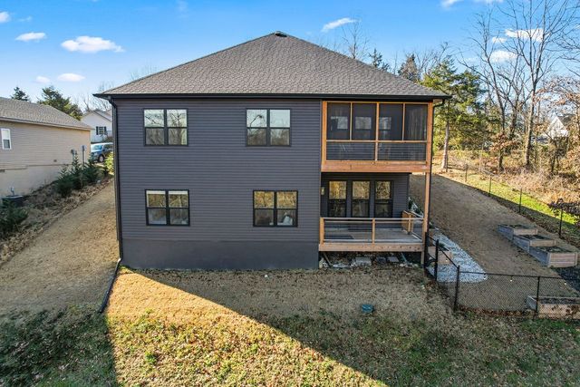 5 Shelly Lane, Bella Vista, AR 72714