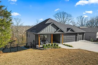 5 Shelly Lane, Bella Vista, AR 72714