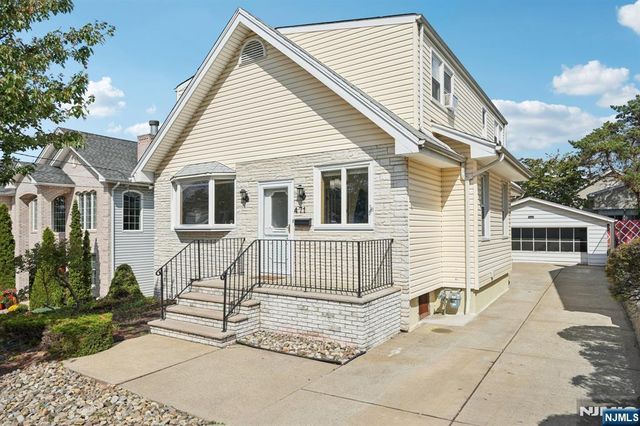471 Harding Avenue, Lyndhurst, NJ 07071