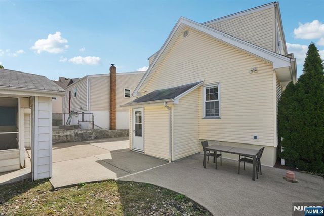 471 Harding Avenue, Lyndhurst, NJ 07071