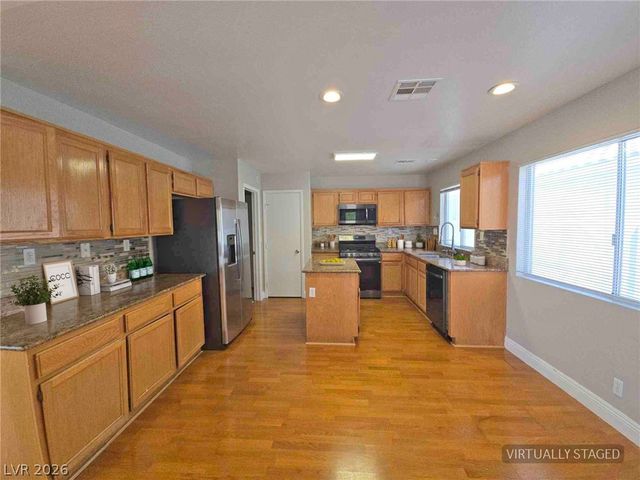 5930 Springmist Street, North Las Vegas, NV 89031