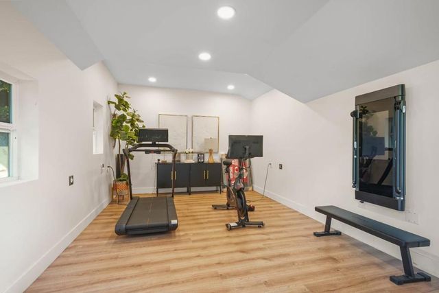 21474 Almaden Road, San Jose, CA 95120