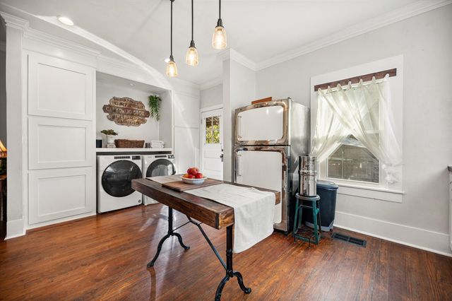 407 W Columbia Street, Weatherford, TX 76086