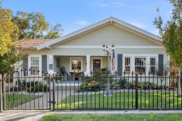 407 W Columbia Street, Weatherford, TX 76086