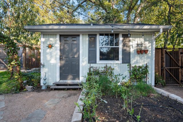 407 W Columbia Street, Weatherford, TX 76086