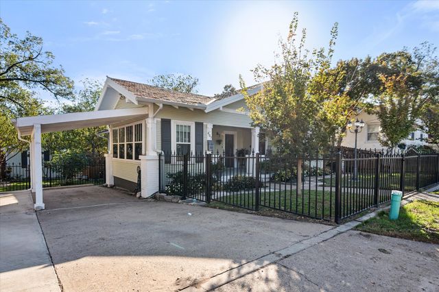 407 W Columbia Street, Weatherford, TX 76086