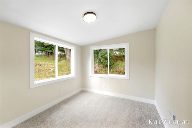 3820 11 Mile Road, Rockford, MI 49341
