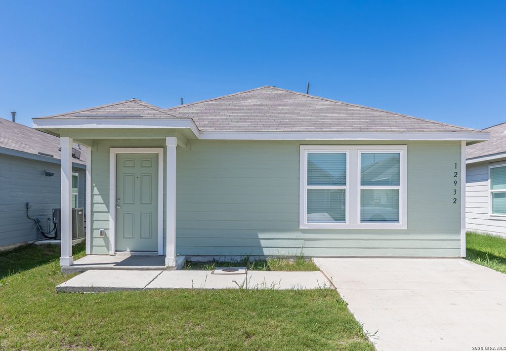 12932 LAKE FRYER, St Hedwig, TX 78152