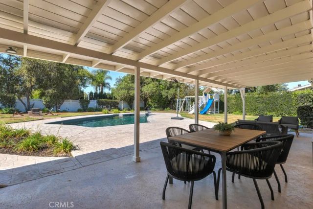 18950 Merridy Street, Northridge, CA 91324